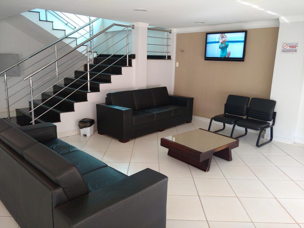Euro Plaza Hotel - Próximo ao Aeroporto de Goiânia, Santa Genoveva Exterior foto